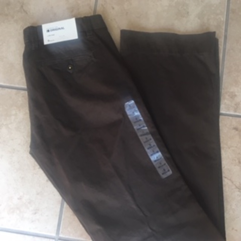 GAP CHINO